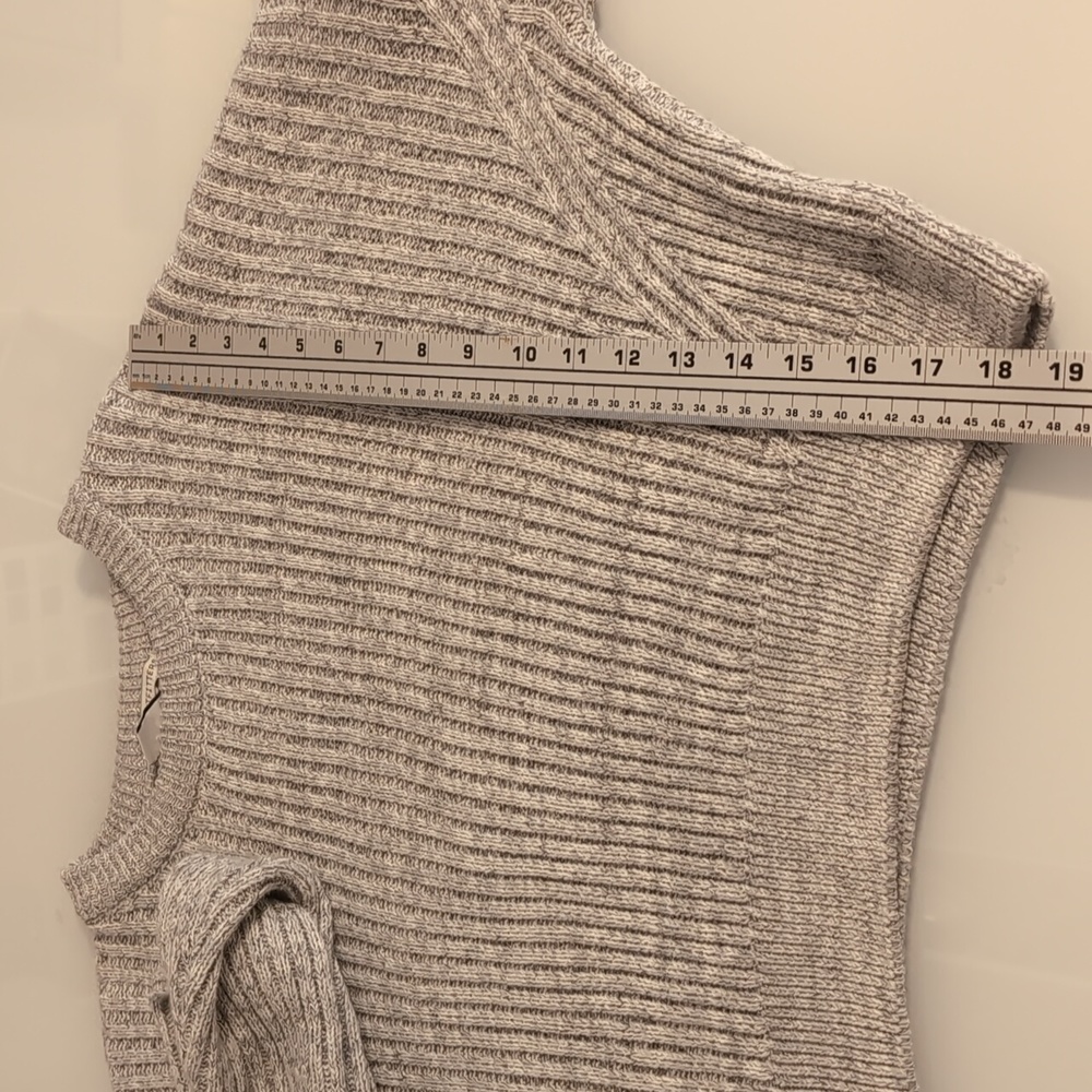 Urban Outfitters Gray Knit Ribbed Cropped Long Sleeve Pullover Sweater S… - Picture 6 of 6